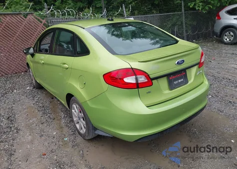 2012 Ford Fiesta Se z USA, uszkodzony, nr VIN 3FADP4BJ7CM101862